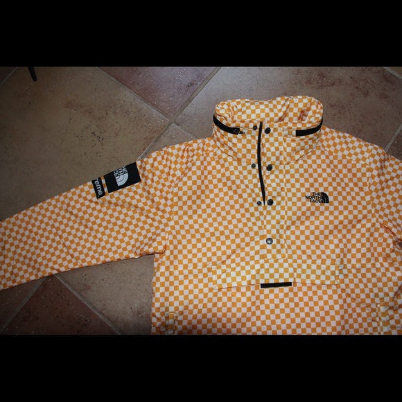Supreme x The North Face Checkered Jacket - Picture 2 of 11